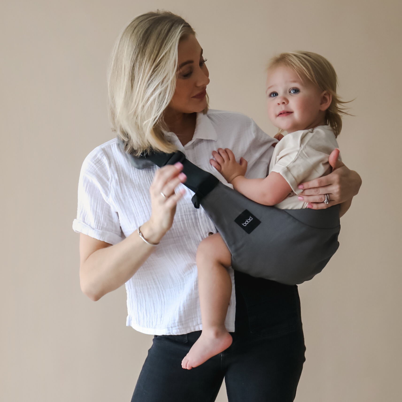 boba.img_alt_prefix Portabebé ligero Boba Buddy Grey